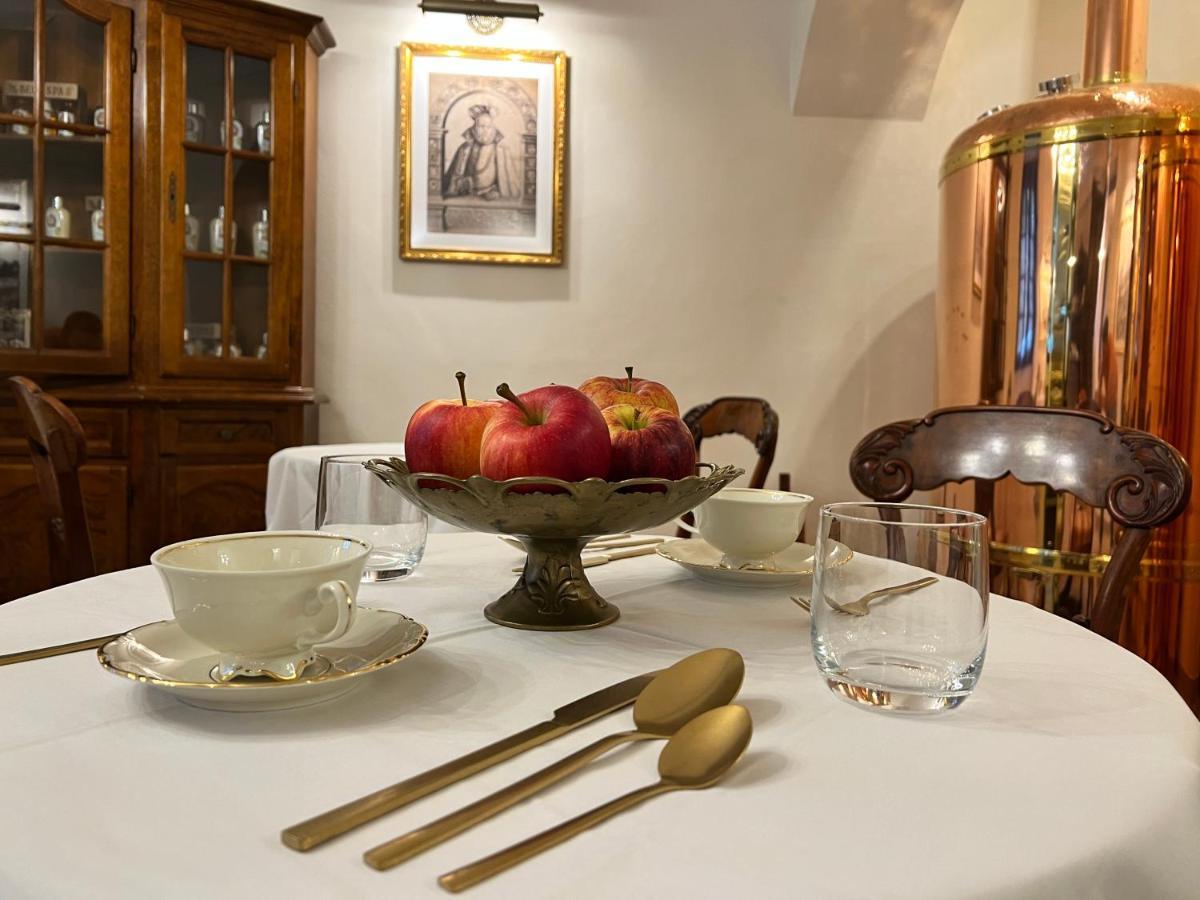 Spa Beerland Chateaux - U Zlate Hrusky / At Golden Pear Прага Экстерьер фото