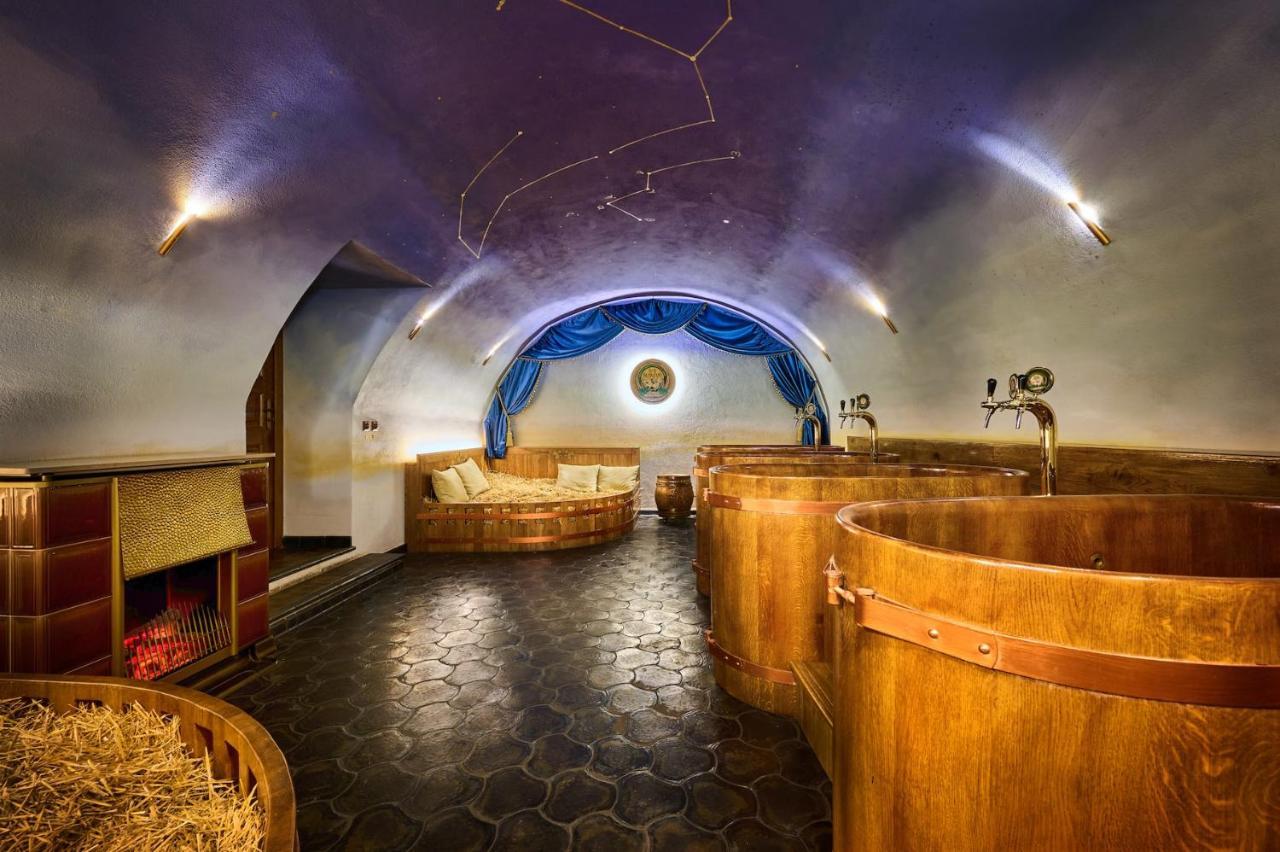 Spa Beerland Chateaux - U Zlate Hrusky / At Golden Pear Прага Экстерьер фото